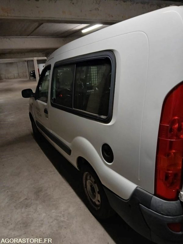 Renault Kangoo 5 places - Car: picture 2 Renault Kangoo 5 places - Car: picture 2