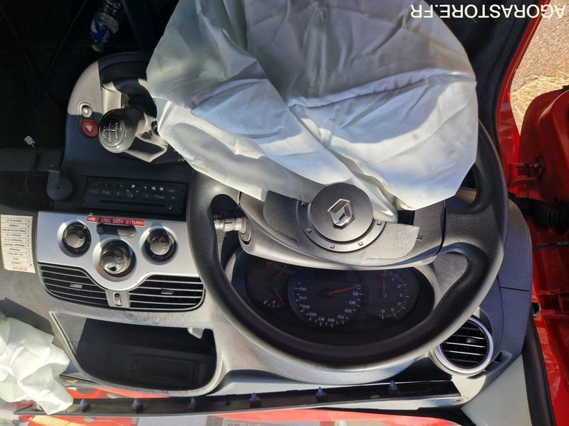 Car Renault Kangoo - CG679VM: picture 9