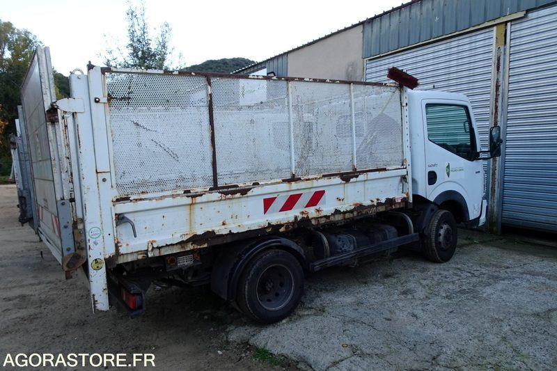 Renault Maxity 130 DXI - Tipper van: picture 3 Renault Maxity 130 DXI - Tipper van: picture 3