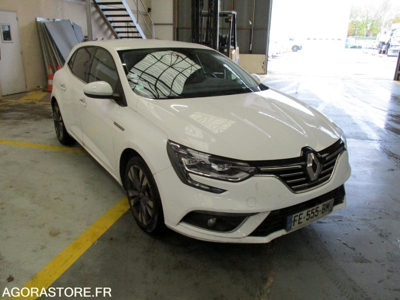 Renault Megane 4 - 2019 - 157992 kms - Car: picture 2 Renault Megane 4 - 2019 - 157992 kms - Car: picture 2