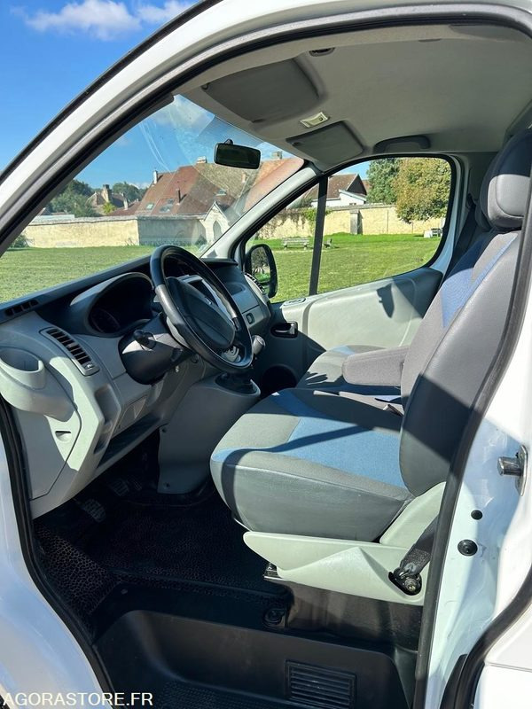 Minibus, Passenger van Renault Trafic 2 - 2010 - 141000 kms: picture 11