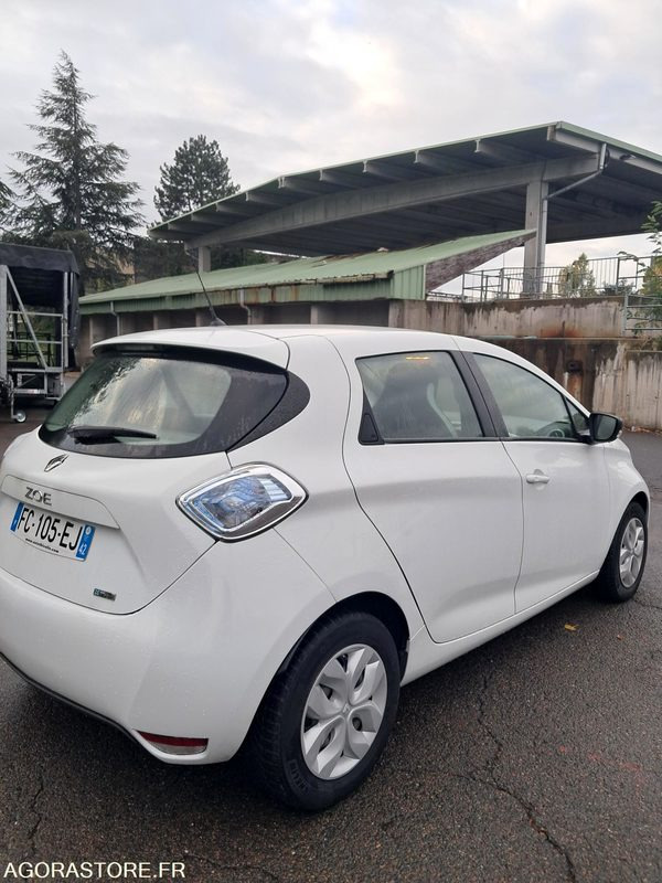 Renault ZOE FC-105-EJ - Car: picture 2 Renault ZOE FC-105-EJ - Car: picture 2