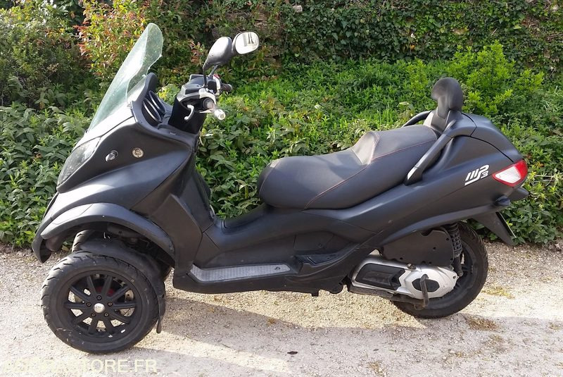 SCOOTER 3 ROUES PIAGGIO MP3 300 LT - Motorcycle: picture 1 SCOOTER 3 ROUES PIAGGIO MP3 300 LT - Motorcycle: picture 1
