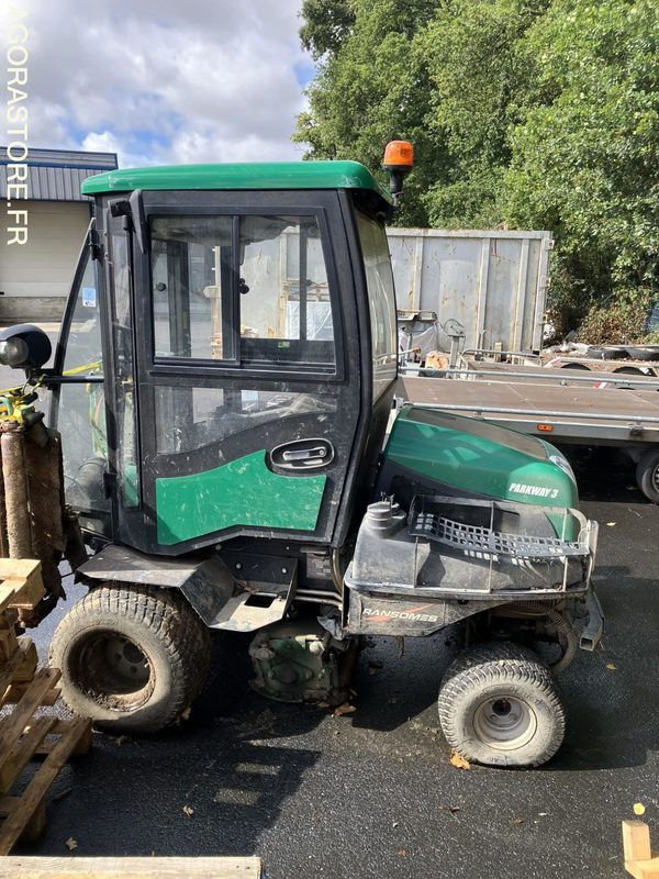 TONDEUSE RANSOMES PARK WAYE 3 - 2014 - 2 600 HEURES - Garden mower: picture 2 TONDEUSE RANSOMES PARK WAYE 3 - 2014 - 2 600 HEURES - Garden mower: picture 2