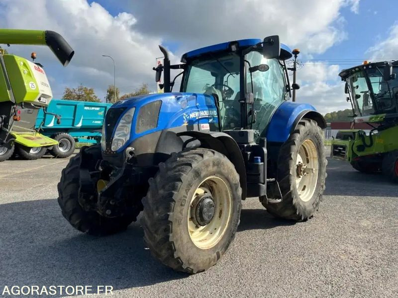 TRACTEUR AGRICOLE NEW HOLLAND T7.210 - 2012 / 6600 HEURES - Farm tractor: picture 1 TRACTEUR AGRICOLE NEW HOLLAND T7.210 - 2012 / 6600 HEURES - Farm tractor: picture 1