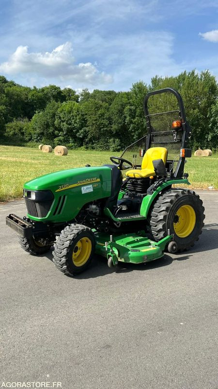Tracteur hydrostatique John deere 2720 relevage et plateau de coupe - Farm tractor: picture 1 Tracteur hydrostatique John deere 2720 relevage et plateau de coupe - Farm tractor: picture 1