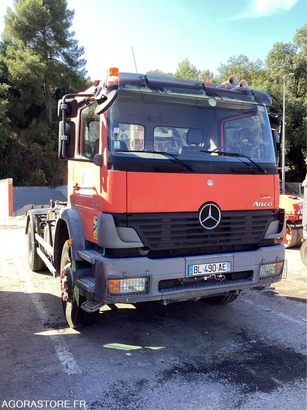MERCEDES BENZ ATEGO - 2004 - 602523 KM - P2001840 - Tractor unit: picture 1 MERCEDES BENZ ATEGO - 2004 - 602523 KM - P2001840 - Tractor unit: picture 1
