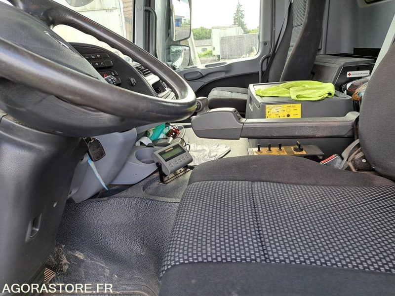 CAMION 6X2 AMPLIROLL-MERCEDES ACTROS - 2013 - 385 389KMS - Truck: picture 2 CAMION 6X2 AMPLIROLL-MERCEDES ACTROS - 2013 - 385 389KMS - Truck: picture 2