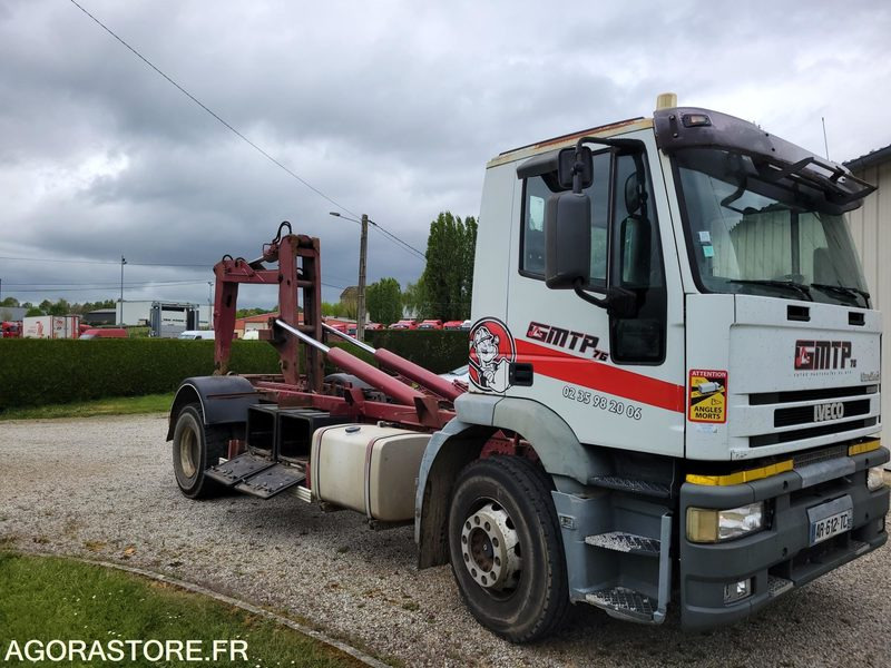 Iveco 190E24 polybenne sans benne - Truck: picture 2 Iveco 190E24 polybenne sans benne - Truck: picture 2