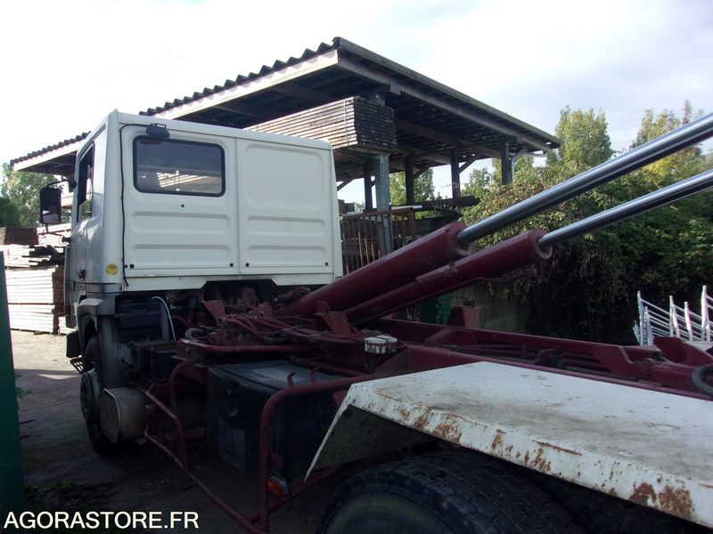 POLYBENNE 26 TONNE S RENAULT POLYBENNE - R385 - TI MAJOR / 657 000 KM - Truck: picture 5 POLYBENNE 26 TONNE S RENAULT POLYBENNE - R385 - TI MAJOR / 657 000 KM - Truck: picture 5