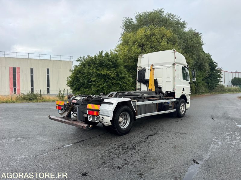 Porteur DAF CF460 19T Ampliroll GUIMA - 2009 - 801000km - Truck: picture 3 Porteur DAF CF460 19T Ampliroll GUIMA - 2009 - 801000km - Truck: picture 3