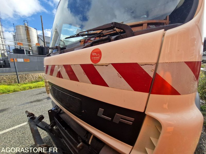 Truck Porteur tribenne grue Daf LF55 220 -227727-2006 - BQ086KY: picture 7 Truck Porteur tribenne grue Daf LF55 220 -227727-2006 - BQ086KY: picture 7