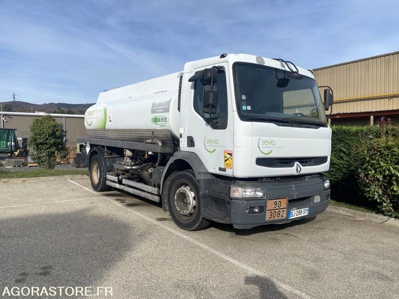 RENAULT PREMIUM 210.19 19 t citerne ADR- -2006-517007-BJ288SY - export only - Truck: picture 2 RENAULT PREMIUM 210.19 19 t citerne ADR- -2006-517007-BJ288SY - export only - Truck: picture 2