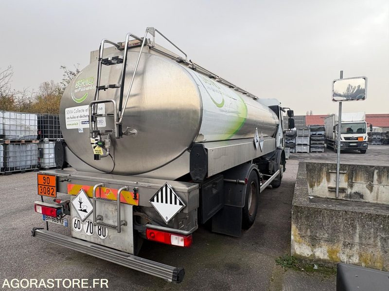 RENAULT Premium 19t citerne ADR -2009- 468664 -BH869KF - export only - Truck: picture 3 RENAULT Premium 19t citerne ADR -2009- 468664 -BH869KF - export only - Truck: picture 3