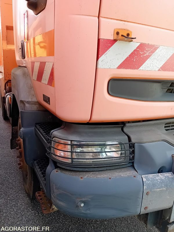 Renault Kerax - 2002 - 127829 kms - Truck: picture 3 Renault Kerax - 2002 - 127829 kms - Truck: picture 3