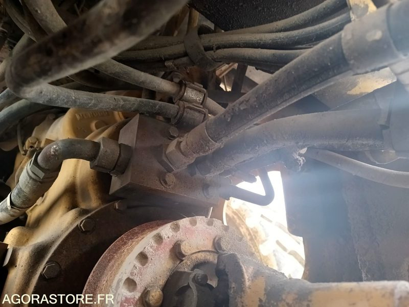 Loader chargeur sur pneu cterpillar 928G 4 pneu michelin xah2 neuf: picture 10