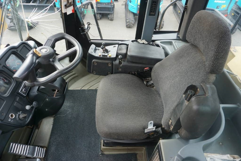 Wheel loader CAT 950 H: picture 14