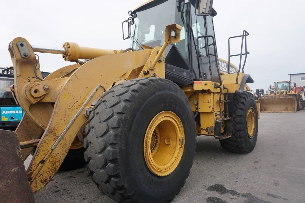 Wheel loader CAT 950 H: picture 9
