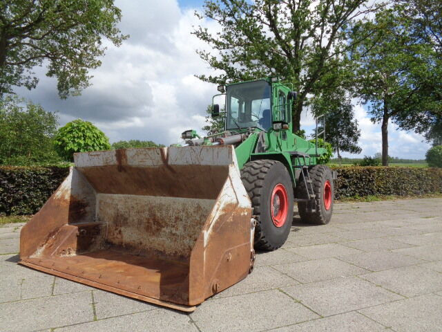 Wheel loader Daewoo MG300-3: picture 6