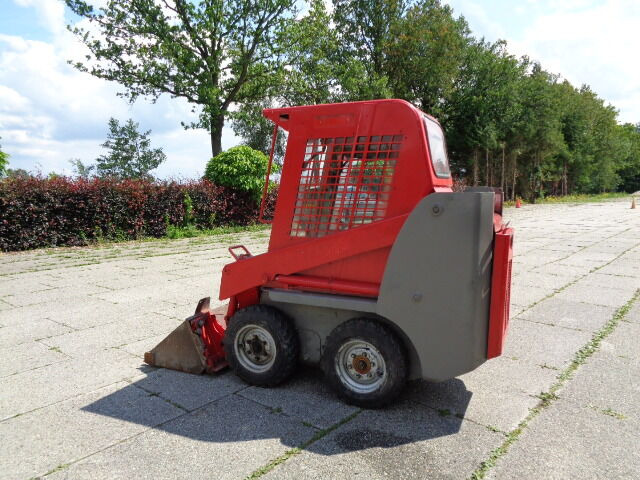 Gehl 1640 - Skid steer loader: picture 2 Gehl 1640 - Skid steer loader: picture 2