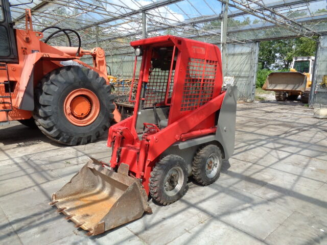 Gehl 1640 - Skid steer loader: picture 1 Gehl 1640 - Skid steer loader: picture 1
