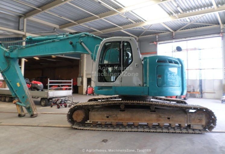 New Holland Kobelco E 235 BSR-2 - Crawler excavator: picture 1 New Holland Kobelco E 235 BSR-2 - Crawler excavator: picture 1