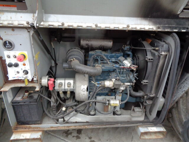 Skyjack SJ 6832 - Scissor lift: picture 4 Skyjack SJ 6832 - Scissor lift: picture 4