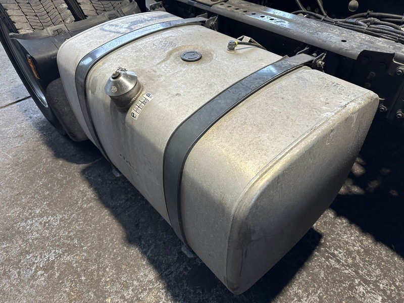 DAF 430L - Fuel tank for Truck: picture 2 DAF 430L - Fuel tank for Truck: picture 2