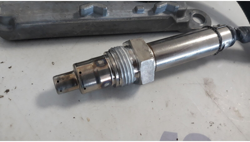 DAF NOX sensor - Sensor for Truck: picture 3 DAF NOX sensor - Sensor for Truck: picture 3