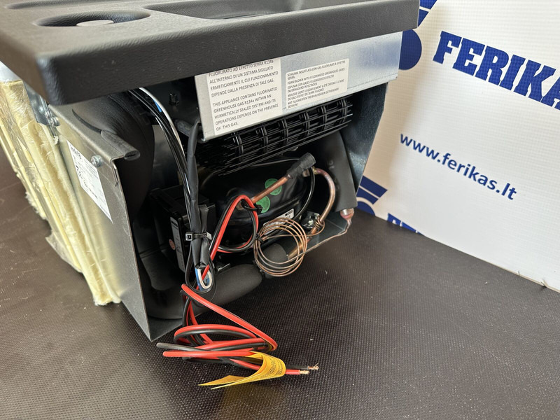 New Cab and interior for Truck DAF XF105 / XF106: picture 6