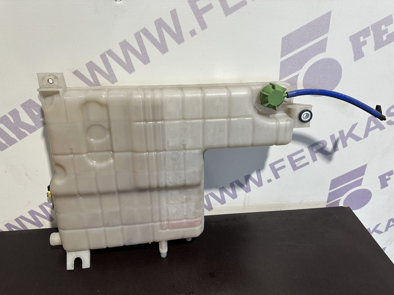 DAF XG - Expansion tank for Truck: picture 3 DAF XG - Expansion tank for Truck: picture 3