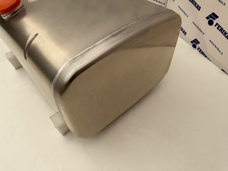 Iveco New aluminum fuel tank 300L - Fuel tank for Truck: picture 2 Iveco New aluminum fuel tank 300L - Fuel tank for Truck: picture 2