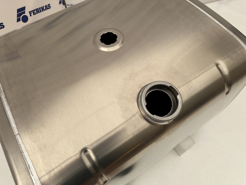 Iveco New aluminum fuel tank 300L - Fuel tank for Truck: picture 4 Iveco New aluminum fuel tank 300L - Fuel tank for Truck: picture 4