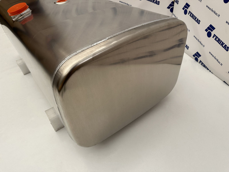 Iveco New aluminum fuel tank 400L - Fuel tank for Truck: picture 2 Iveco New aluminum fuel tank 400L - Fuel tank for Truck: picture 2
