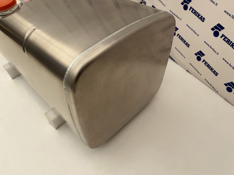MAN - Fuel tank for Truck: picture 2 MAN - Fuel tank for Truck: picture 2