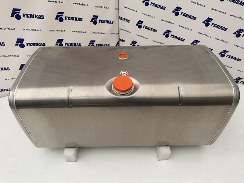 MAN - Fuel tank for Truck: picture 1 MAN - Fuel tank for Truck: picture 1