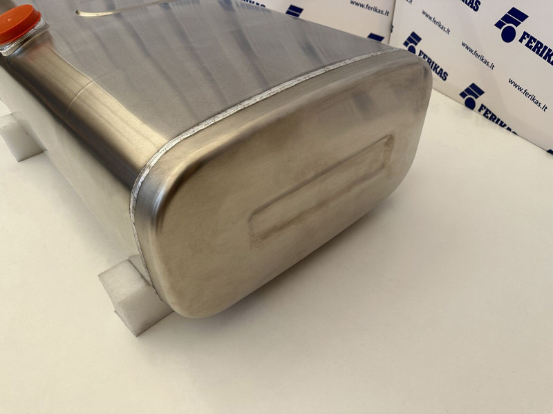 MAN New aluminum fuel tank 200L - Fuel tank for Truck: picture 2 MAN New aluminum fuel tank 200L - Fuel tank for Truck: picture 2