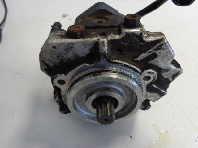MAN TGX - Fuel pump for Truck: picture 1 MAN TGX - Fuel pump for Truck: picture 1