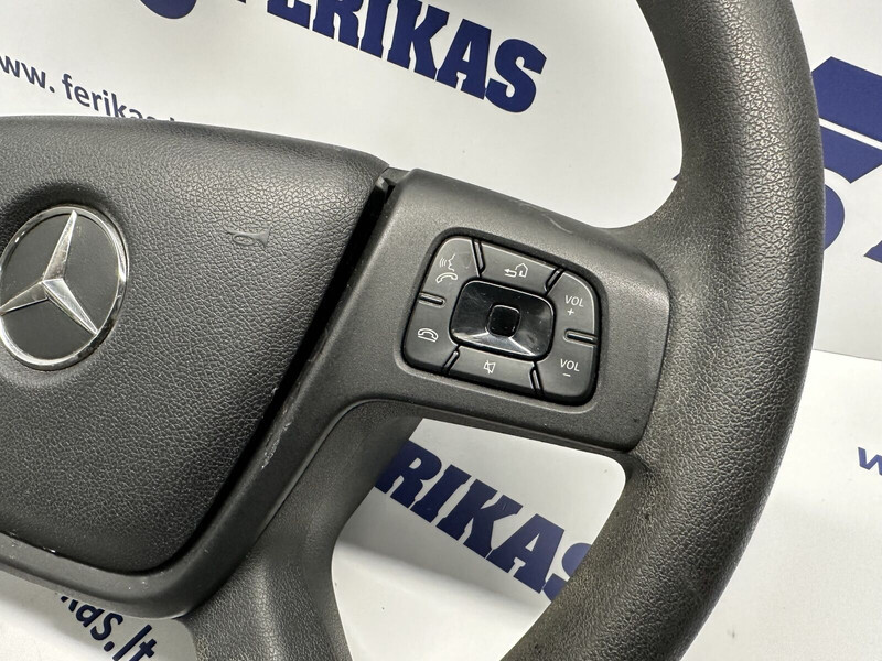 Mercedes-Benz Actros MP5 - Steering wheel for Truck: picture 3 Mercedes-Benz Actros MP5 - Steering wheel for Truck: picture 3