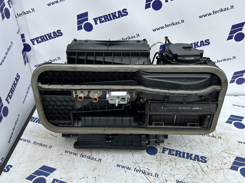 Mercedes-Benz air conditionioning heater system - Heating/ Ventilation: picture 3 Mercedes-Benz air conditionioning heater system - Heating/ Ventilation: picture 3