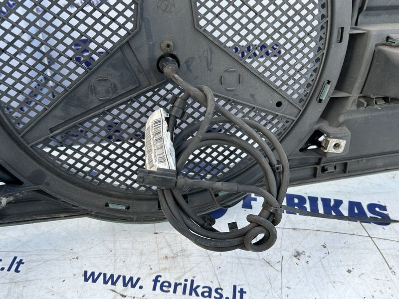 Hood for Truck Mercedes-Benz bonnet grill with illuminated logo: picture 8