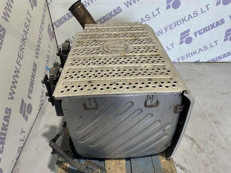 Mercedes-Benz catalyst - Catalytic converter for Truck: picture 4 Mercedes-Benz catalyst - Catalytic converter for Truck: picture 4