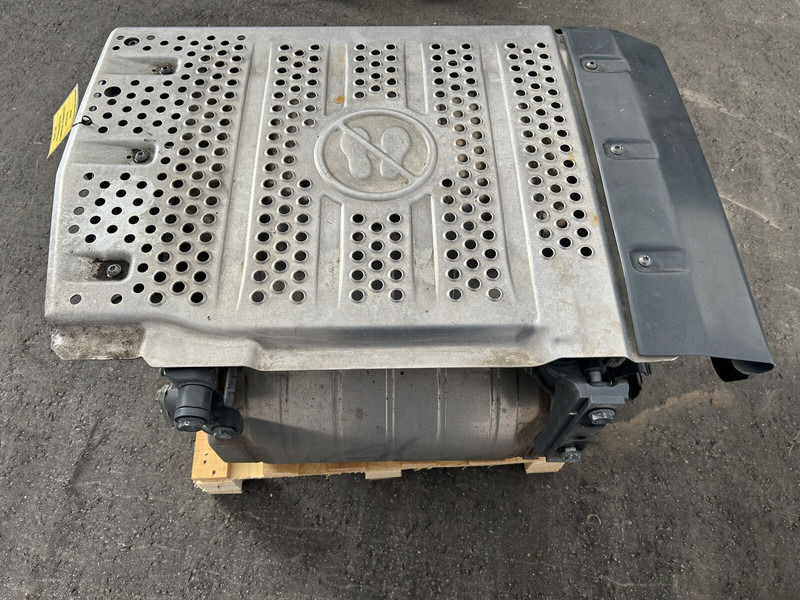 Mercedes-Benz exhaust catalyst - Catalytic converter for Truck: picture 5 Mercedes-Benz exhaust catalyst - Catalytic converter for Truck: picture 5