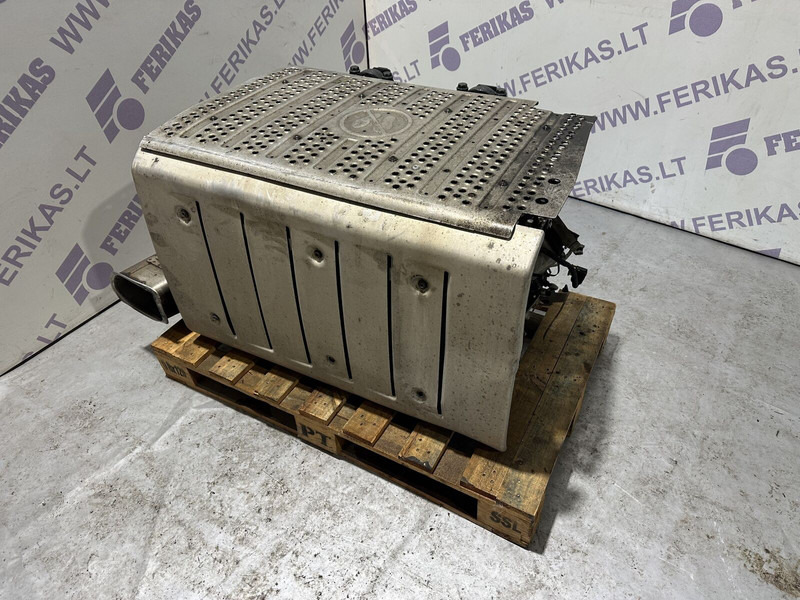 Mercedes-Benz exhaust catalyst - Catalytic converter for Truck: picture 1 Mercedes-Benz exhaust catalyst - Catalytic converter for Truck: picture 1