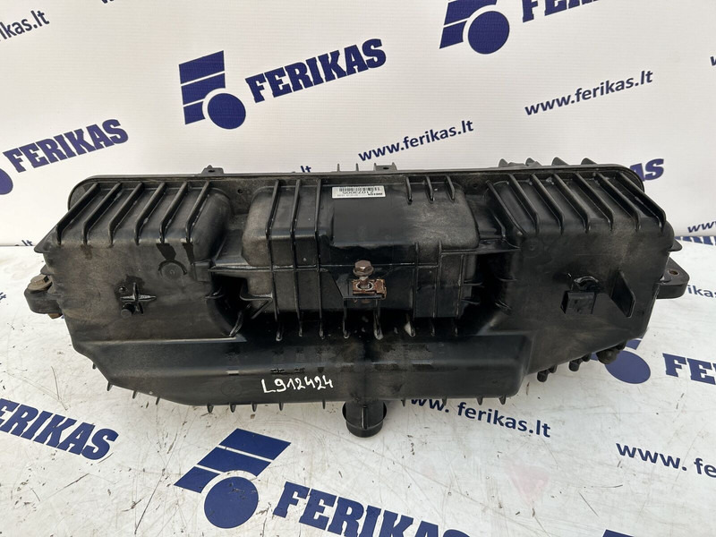 Mercedes-Benz expansion tank - Expansion tank for Truck: picture 4 Mercedes-Benz expansion tank - Expansion tank for Truck: picture 4