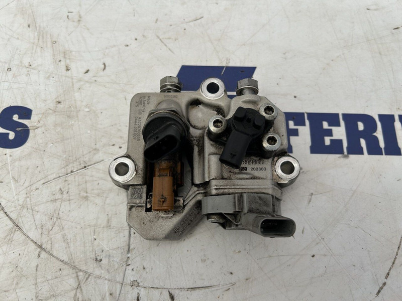 Mercedes-Benz fuel doser - Fuel pump for Truck: picture 1 Mercedes-Benz fuel doser - Fuel pump for Truck: picture 1