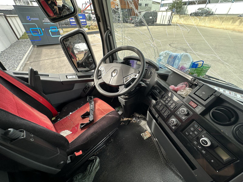 Renault T 480 EURO 6 - Cab and interior for Truck: picture 5 Renault T 480 EURO 6 - Cab and interior for Truck: picture 5