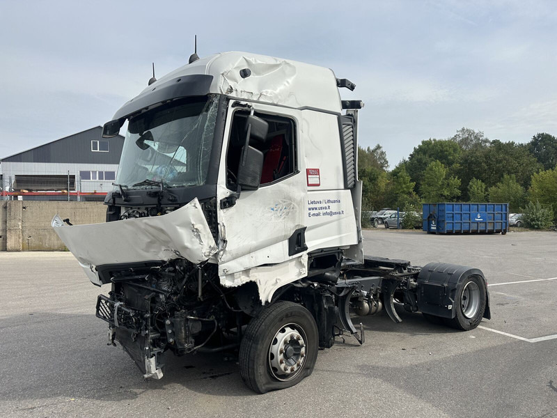 Renault T 480 EURO 6 - Cab and interior for Truck: picture 2 Renault T 480 EURO 6 - Cab and interior for Truck: picture 2