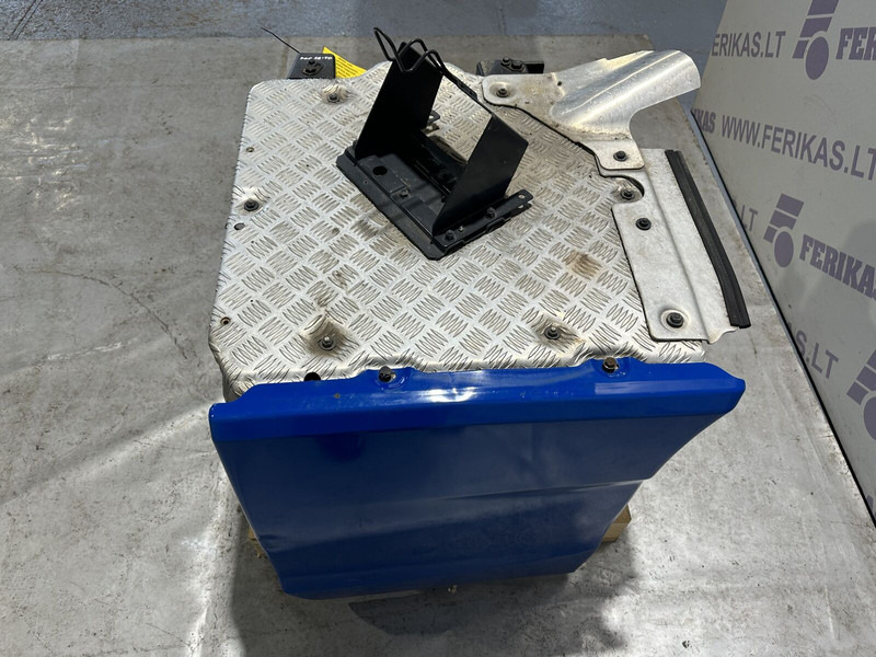 Scania R450 exhaust catalyst - Catalytic converter for Truck: picture 3 Scania R450 exhaust catalyst - Catalytic converter for Truck: picture 3