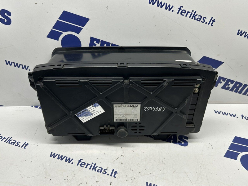 Scania instrumental cluster - Dashboard for Truck: picture 2 Scania instrumental cluster - Dashboard for Truck: picture 2